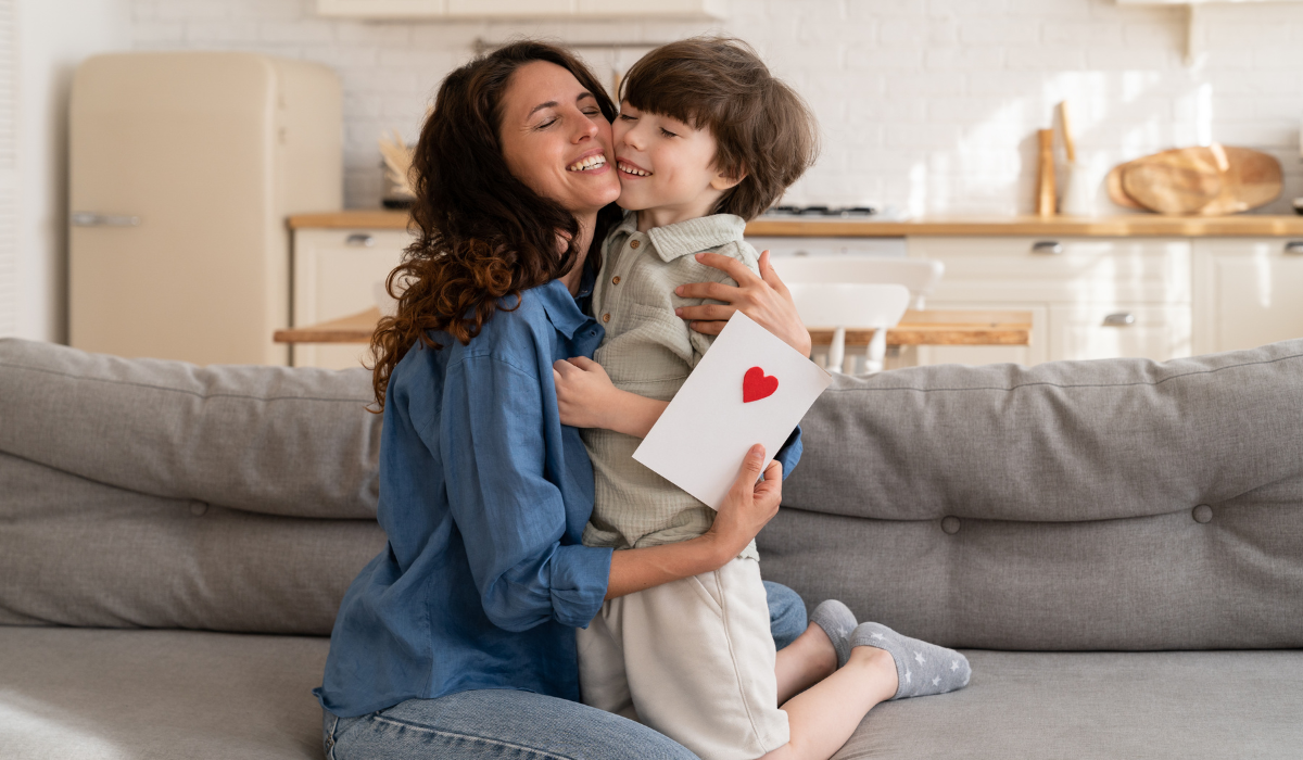 Love Notes to Mom: 20 Sweet Messages to Write in a Mother’s Day Card