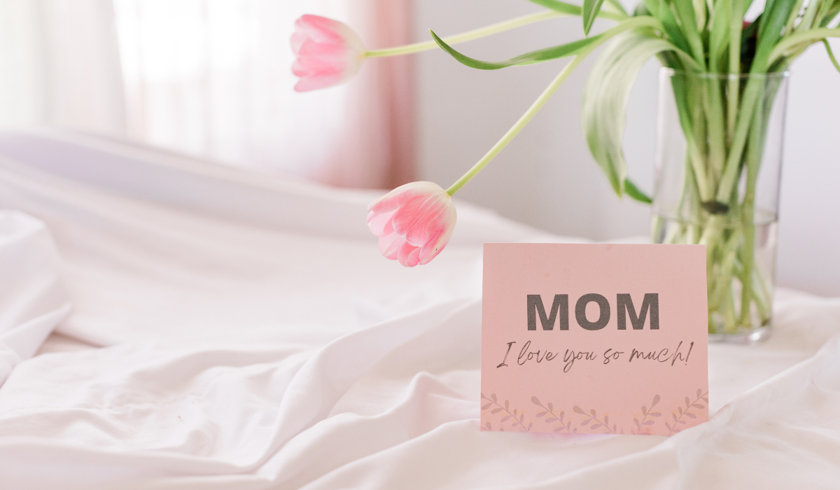 30 Loving Text Messages to Send Your Mom on Mother’s Day
